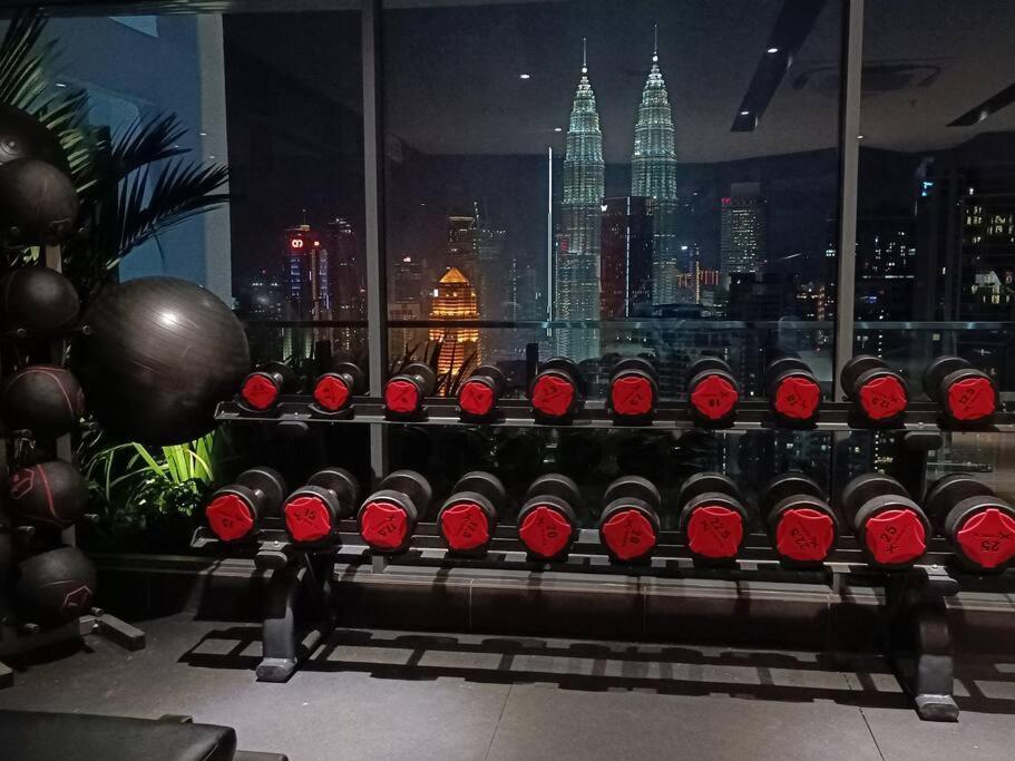 Col137a Modern Balcony Klcc View & Infinity Pool Pangsapuri *
