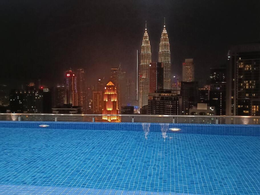 Pangsapuri Col137a Modern Balcony Klcc View & Infinity Pool Kuala Lumpur