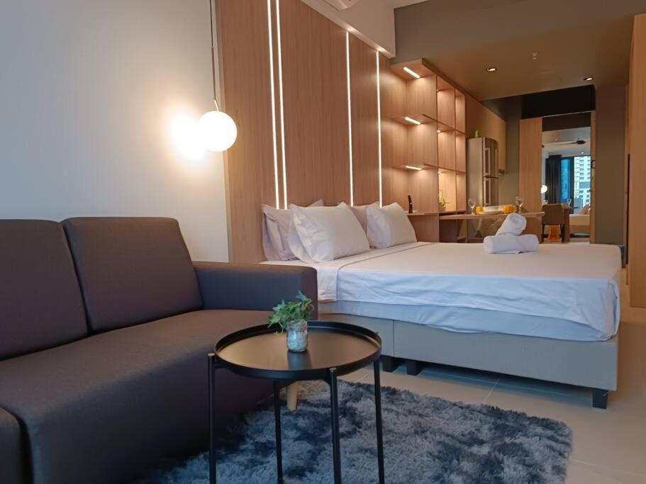 Col137a Modern Balcony Klcc View & Infinity Pool Pangsapuri